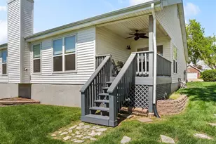5612 Briarwood Estates Dr, Oakville, MO 63129 - Photo 23