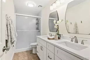 5612 Briarwood Estates Dr, Oakville, MO 63129 - Photo 13