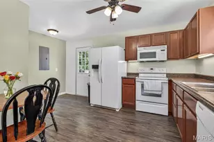 615 Perry St, De Soto, MO 63020 - Photo 9