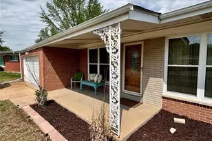 9824 Tullamoor Dr, Unincorporated, MO 63136 - Photo 5
