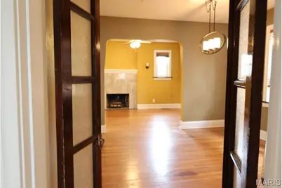 6406 Woodbine Court, Saint Louis, MO 63109 - Photo 5