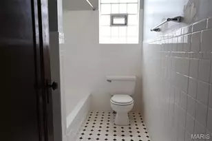 6406 Woodbine Ct, Saint Louis, MO 63109 - Photo 13