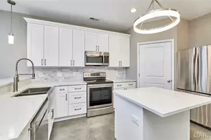 200 S Kirkwood Rd, Kirkwood, MO 63122 - Photo 7