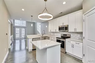 200 S Kirkwood Rd, Kirkwood, MO 63122 - Photo 5