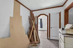 213 Amvets Dr, De Soto, MO 63020 - Photo 3