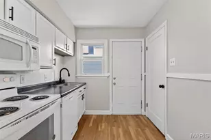 10655 St Stephen Ln, Saint Ann, MO 63074 - Photo 11