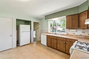 1275 St Mark Dr, Florissant, MO 63031 - Photo 13