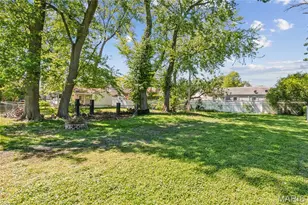 1275 St Mark Dr, Florissant, MO 63031 - Photo 27