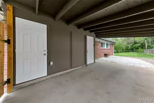 8205 Midwood Ave, Berkeley, MO 63134 - Photo 3
