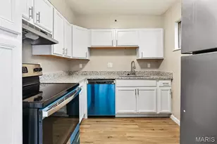 9205 Harold Dr, Woodson Terrace, MO 63134 - Photo 5