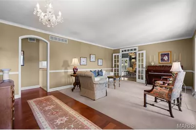 29 Thorndell Drive, Saint Louis, MO 63117 - Photo 11