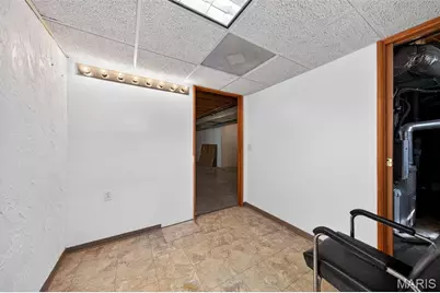 7039 Broken Oak Drive, Saint Louis, MO 63129 - Photo 53