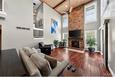 7039 Broken Oak Drive, Saint Louis, MO 63129 - Photo 9
