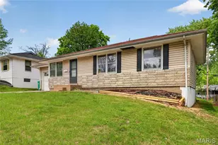 1417 Corinth Dr, Saint Louis, MO 63137 - Photo 7