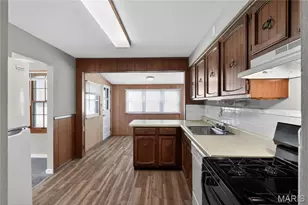 1417 Corinth Dr, Saint Louis, MO 63137 - Photo 19