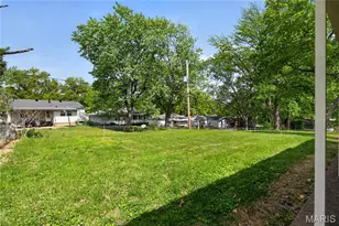1417 Corinth Dr, Saint Louis, MO 63137 - Photo 3