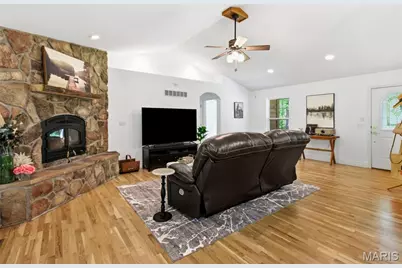 15689 State Road T, De Soto, MO 63020 - Photo 21