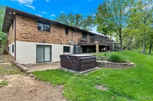 10001 Kalinda Ln, Sunset Hills, MO 63128 - Photo 31
