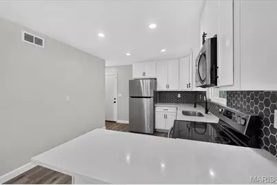 328 Danworth Court, Saint Louis, MO 63122 - Photo 13