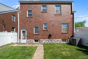 5750 Gresham Ave, Saint Louis, MO 63109 - Photo 29