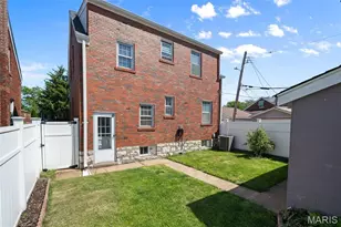 5750 Gresham Ave, Saint Louis, MO 63109 - Photo 31