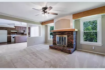 5615 Chalet Manor Court, Saint Louis, MO 63129 - Photo 7
