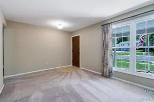 5615 Chalet Manor Ct, Saint Louis, MO 63129 - Photo 5
