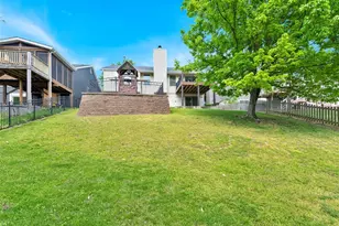 1562 Glenn Brooke Woods Cir, Ballwin, MO 63021 - Photo 39