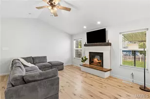 41 Village Cir Dr, Winfield, MO 63389 - Photo 5