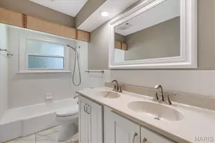 24 Country Fair Ln, Creve Coeur, MO 63141 - Photo 27