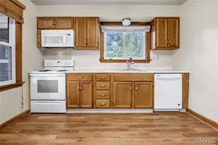 12320 Eckelmann, Saint Louis, MO 63131 - Photo 3