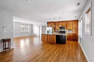 319 N Taylor Ave, Saint Louis, MO 63108 - Photo 3