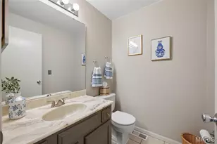 825 Ginger Wood Ct, Ballwin, MO 63021 - Photo 7