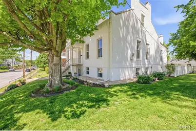 626 Adams Street, Saint Charles, MO 63301 - Photo 3