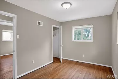 6751 Kenwood Drive, Saint Louis, MO 63121 - Photo 17