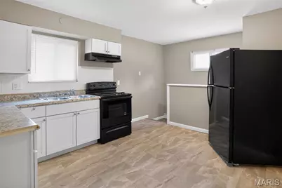 6751 Kenwood Drive, Saint Louis, MO 63121 - Photo 13
