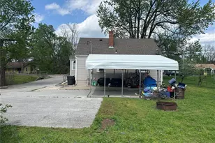 530 Hall St, Troy, MO 63379 - Photo 3