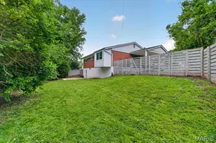 7421 Saleen Ct, University City, MO 63130 - Photo 17