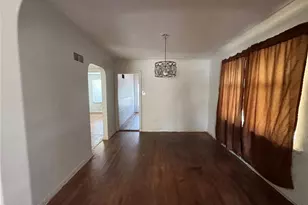5926 McArthur Ave, Saint Louis, MO 63120 - Photo 3