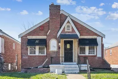 5926 McArthur Avenue, Saint Louis, MO 63120 - Photo 1