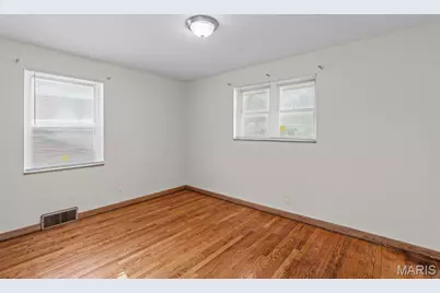 9213 Ranch Meadows Drive, Saint Louis, MO 63136 - Photo 23