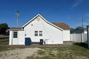201 S School St, Desloge, MO 63601 - Photo 3