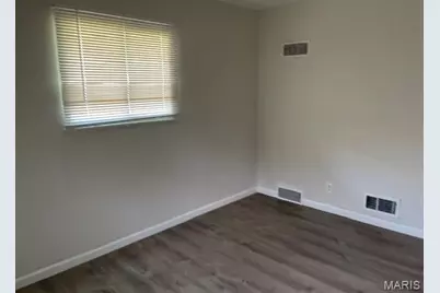 146 Roderick Drive, Saint Louis, MO 63137 - Photo 11