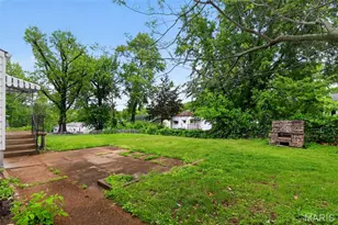 10220 Tappan Dr, Saint Louis, MO 63137 - Photo 9