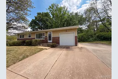 1116 Cunningham Avenue, Saint Charles, MO 63301 - Photo 1