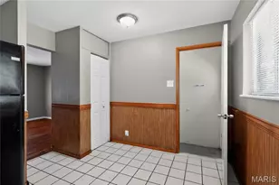 1927 Hudson Rd, Saint Louis, MO 63136 - Photo 11