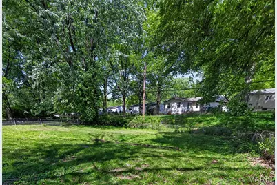 1927 Hudson Road, Saint Louis, MO 63136 - Photo 5