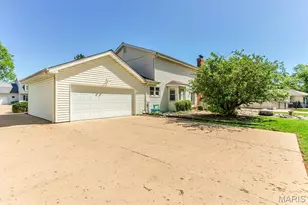 15940 Woodlet Way Ct, Chesterfield, MO 63017 - Photo 13