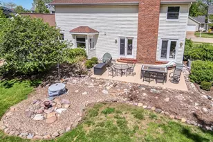 15940 Woodlet Way Ct, Chesterfield, MO 63017 - Photo 11