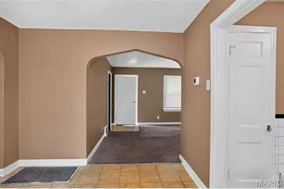 2049 Coleridge Drive, Saint Louis, MO 63136 - Photo 9